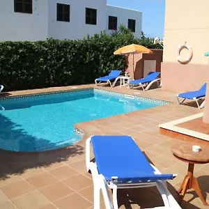 spectacular-villa-with-swimmingpool-in-cala-blanca.balearic-islands.net/